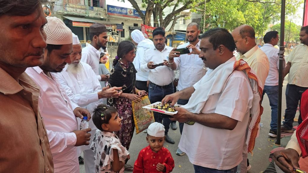 बकरीद पर नगर पालिका अध्यक्ष ने दिया भाईचारे और सौहार्द का संदेश।