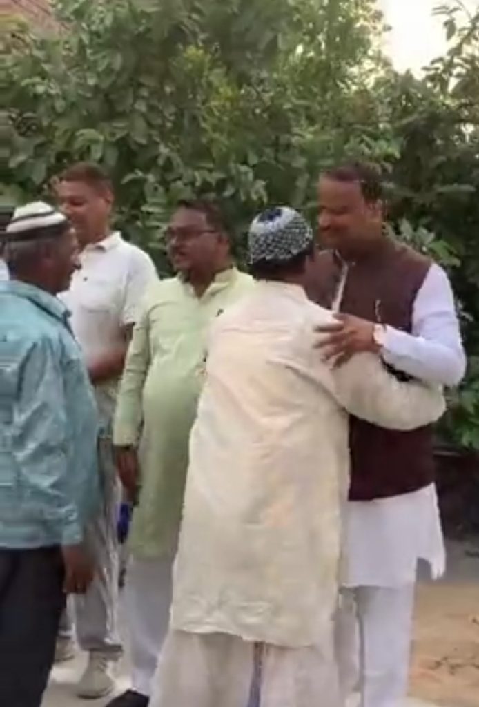 सिसवा में अकीदत के साथ मनाई गई ईद-उल-अज़हा, मुल्क में अमन-चैन के लिए उठे हाथ।