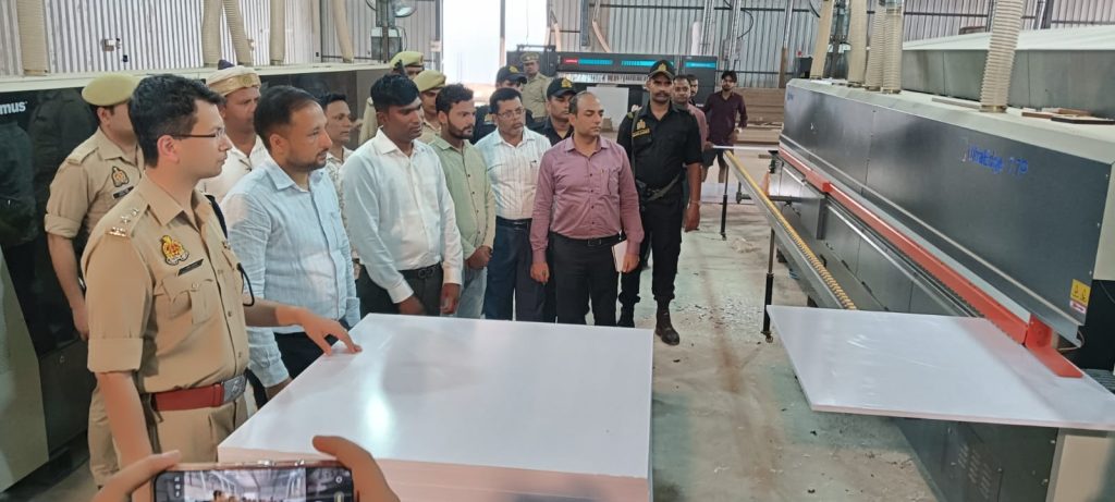 पूर्वांचल का पहला ओडीओपी सीएफसी बनेगा महराजगंज में, लकड़ी फर्नीचर उद्योग को मिलेगा नया आयाम।