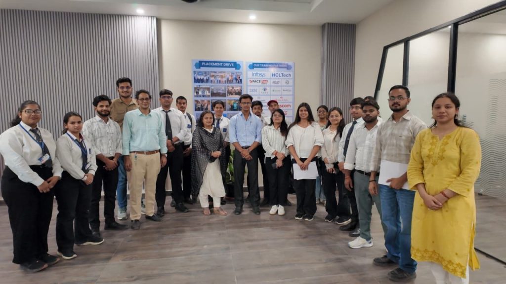 संस्कृति विवि के विद्यार्थियों का साफ्टवेयर डवलपमेंट कंपनी में हुआ चयन।