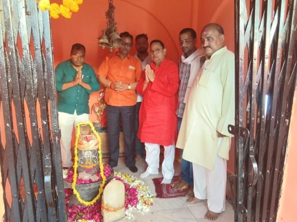 मनकामेश्वर महादेव मंदिर का वार्षिकोत्सव श्रद्धा और भक्ति के साथ संपन्न।