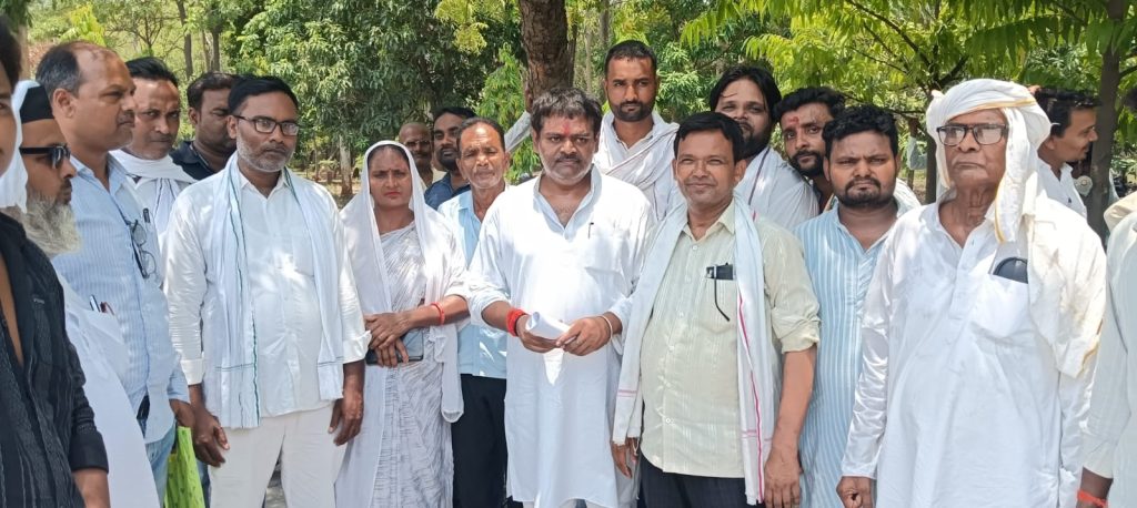 मकान गणना के ऑफलाइन नक्शे में बड़ी चूक, पचदेउरा को आवंटित हुआ दूसरे गांव का कोड; कांग्रेस ने डीएम से की सुधार की मांग।