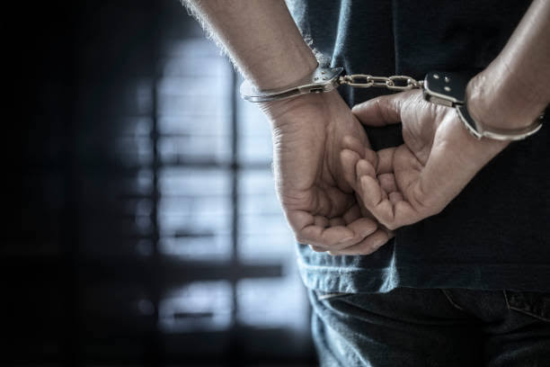 आरपीएफ की सतर्कता से रेल संपत्ति चोरी का आरोपी गिरफ्तार, चार लावारिस बच्चों और दो यात्रियों की बचाई जान।