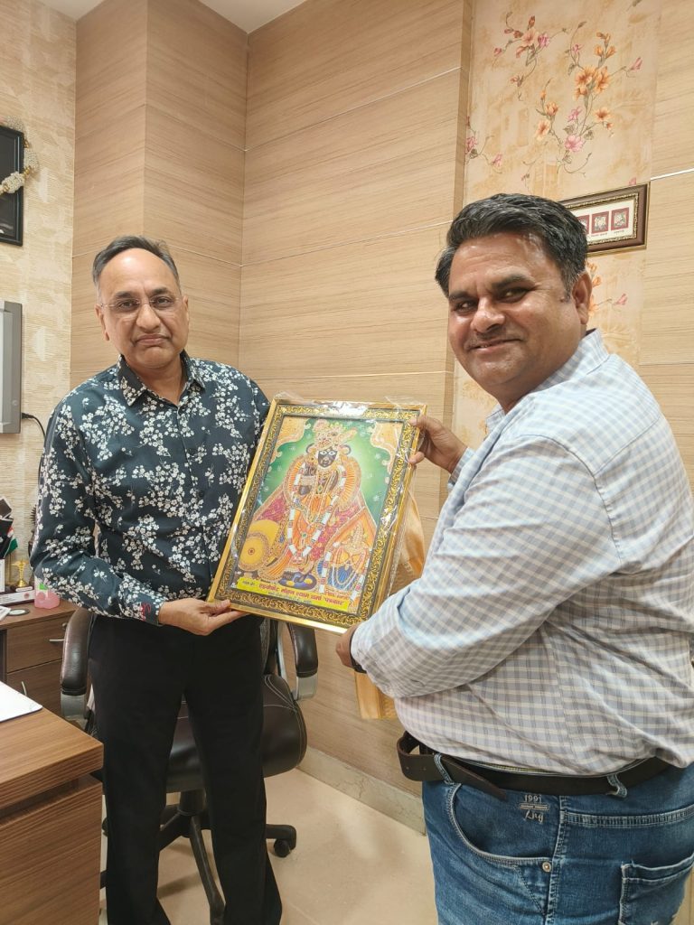 चिकित्सक दिवस पर मेट्रो हार्ट इंस्टीट्यूट, फरीदाबाद में वरिष्ठ चिकित्सकों का हुआ सम्मान।