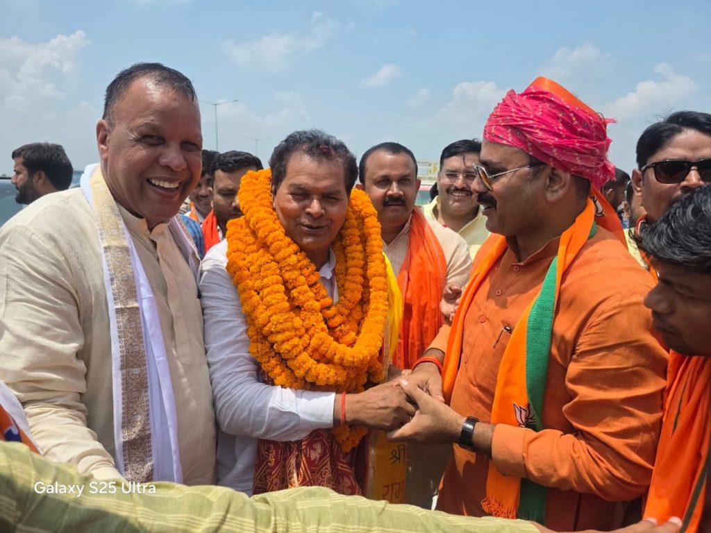 भाजपा क्षेत्रीय अध्यक्ष विनोद राय का सहजनवा में भव्य एवं ऐतिहासिक स्वागत।