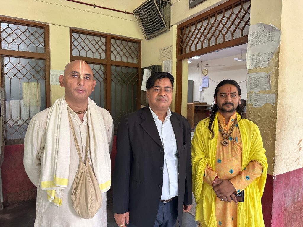 श्रीकृष्ण जन्मभूमि-शाही ईदगाह विवाद: लोक अदालत में समझौते की पहल, मुस्लिम पक्ष की अनुपस्थिति में नहीं बढ़ सकी सुलह प्रक्रिया।