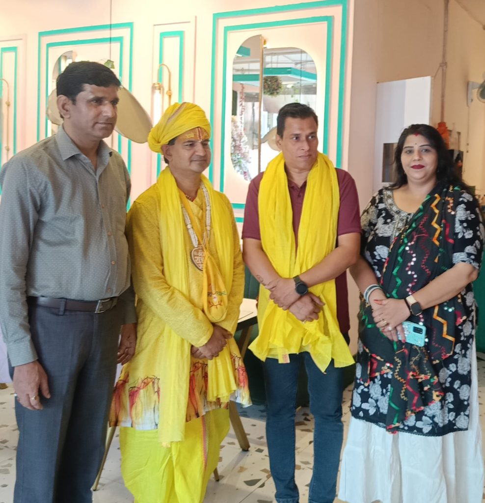 आमिर खान को लेकर संत समाज ने जताया विरोध, जांच और कार्रवाई की उठाई मांग।