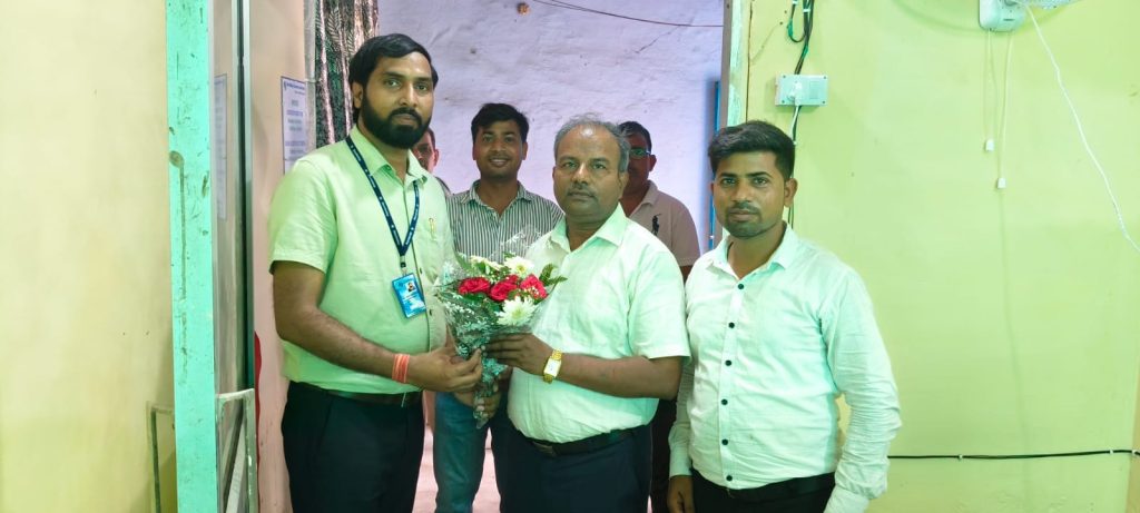 छाता तहसील परिसर में ई-स्टाम्पिंग हेल्पडेस्क काउंटर का शुभारंभ।