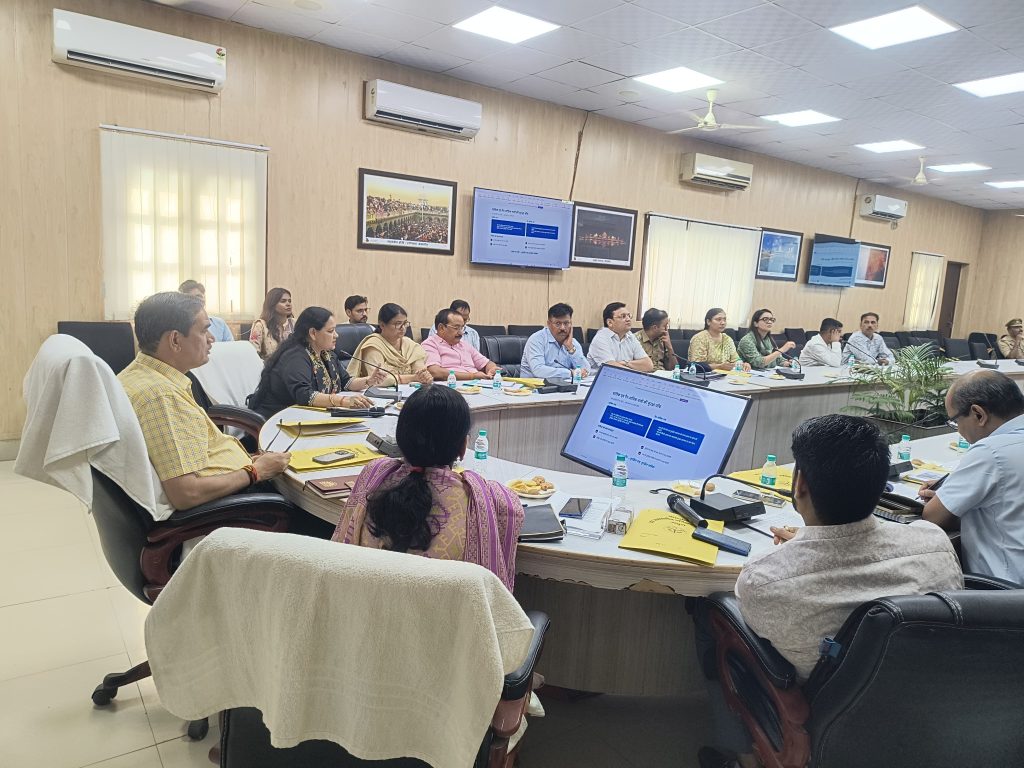 उत्तर प्रदेश अन्तर्देशीय जलयान नियमावली- 2026 के प्रारूप पर प्रस्तुतीकरण बैठक आयोजित।