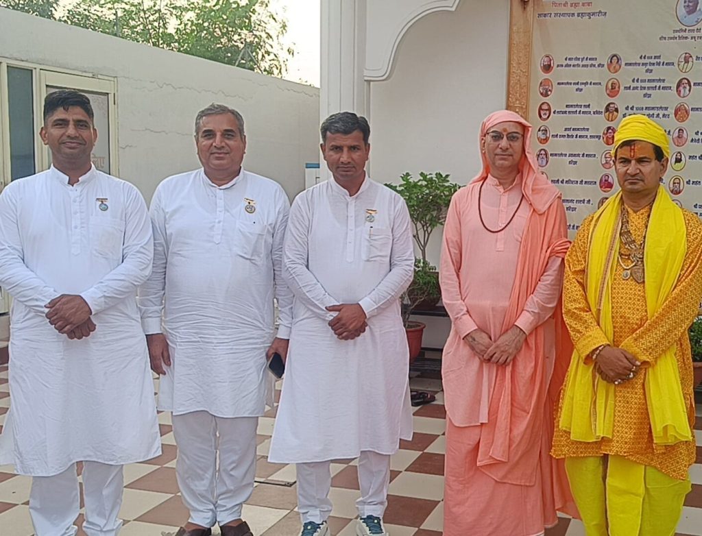 कांवड़ यात्रा के दौरान पहचान छिपाकर कारोबार करने वालों पर कार्रवाई की मांग, फलाहारी महाराज ने मुख्यमंत्री को लिखा पत्र।