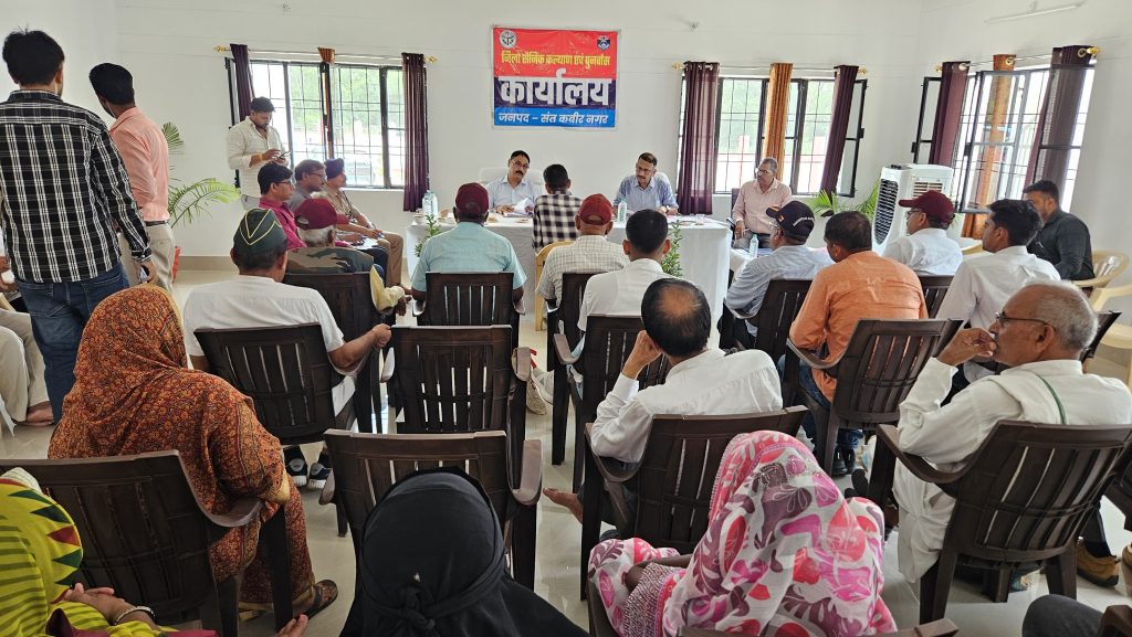 डीएम की अध्यक्षता में सैनिक बंधु की बैठक हुई आयोजित, पूर्व सैनिकों की समस्याओं के त्वरित निस्तारण के निर्देश।