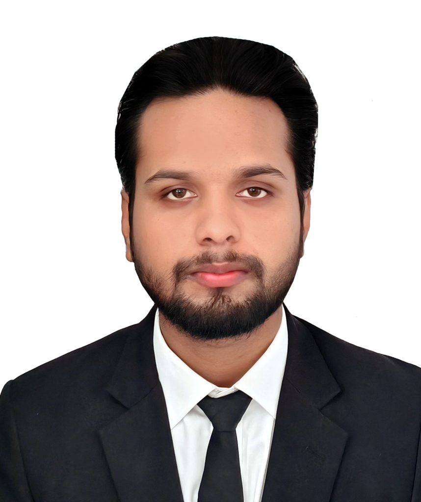 डायलिसिस पर मां, संघर्षों के बीच अभिनव अग्रहरि AIBE पास कर बने अधिवक्ता।