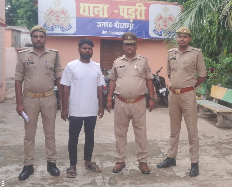 गैंगस्टर एक्ट का वांछित आरोपी गिरफ्तार, पड़री पुलिस ने भेजा जेल।