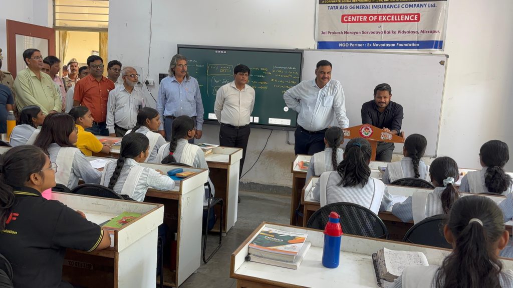 डीएम-सीडीओ ने कस्तूरबा गांधी व सर्वोदय बालिका विद्यालय का किया औचक निरीक्षण, शिक्षा, स्वास्थ्य और पोषण व्यवस्था पर दिए सख्त निर्देश।