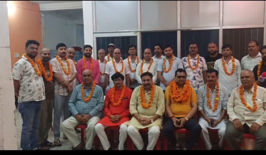 उत्तर प्रदेश उद्योग व्यापार मंडल की मिश्रित नगर व तहसील कार्यकारिणी घोषित, व्यापारियों के हितों की रक्षा का लिया संकल्प।