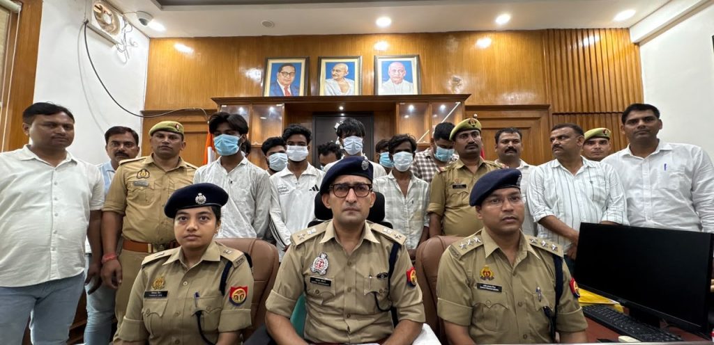 ऑपरेशन CY-VAJRA में पुलिस की बड़ी सफलता: अंतरराष्ट्रीय साइबर ठगी नेटवर्क का भंडाफोड़, 9 गिरफ्तार।