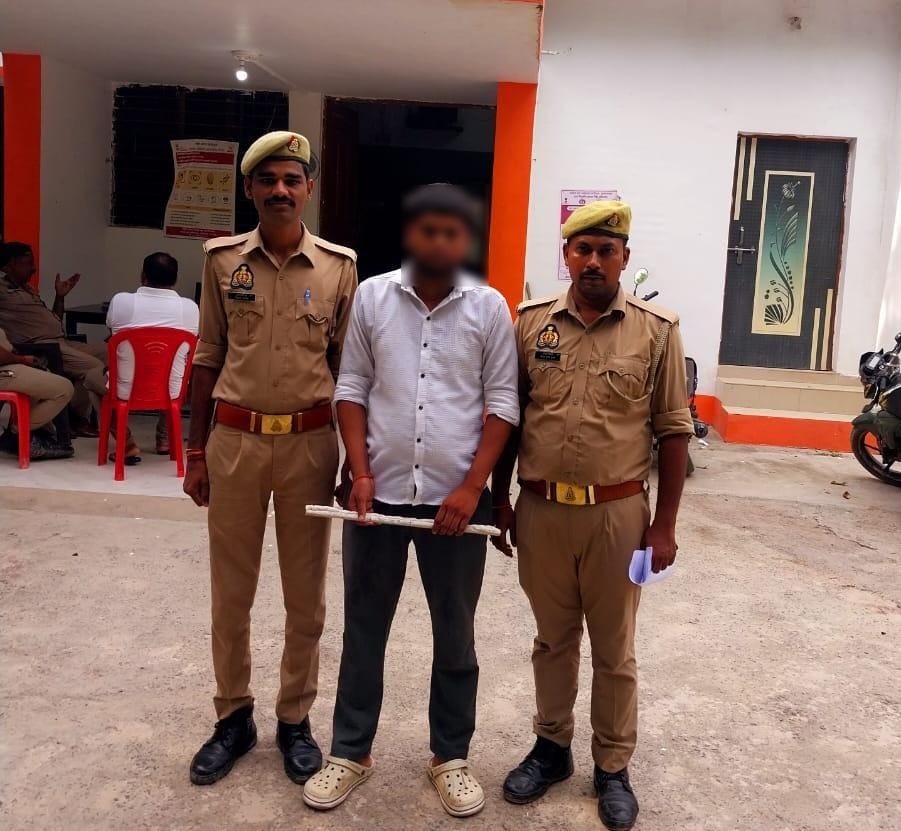 सीएचसी अधीक्षक पर लोहे की रॉड से हमला, स्वास्थ्य सेवाएं हुई प्रभावित।