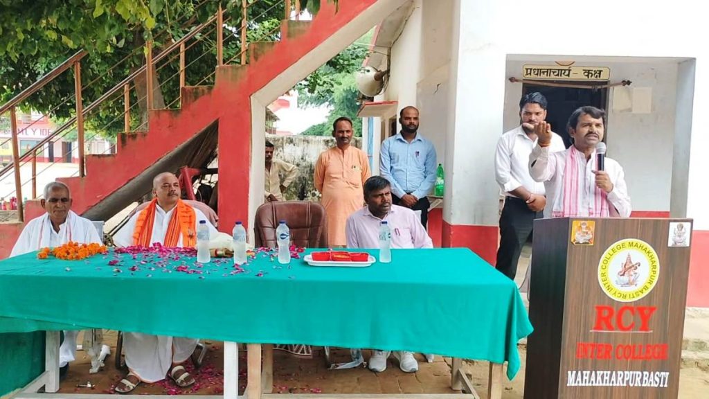 भाजपा नेता चन्द्रमणि पाण्डेय सुदामा के नेतृत्व में 25 दिनों तक चले युवा संवाद का भाजपा जिलाध्यक्ष ने किया समापन।