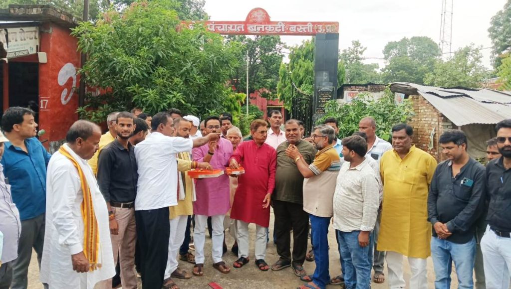 पूर्व सांसद हरीश द्विवेदी को भाजपा राष्ट्रीय महामंत्री बनाये जाने पर प्रसन्नता।