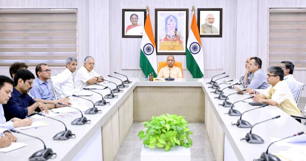 उत्तर प्रदेश के लिए बनेगी नई युवा नीति, युवाओं की राय से तैयार होगा रोडमैप; राज्य युवा आयोग गठन पर भी विचार।