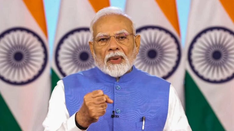 ‘मन की बात’ में प्रधानमंत्री ने आतंकवाद के खिलाफ भारत की नीति से लेकर जनगणना और पर्यावरण संरक्षण तक की चर्चा।