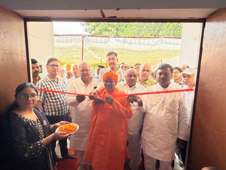 सेवा संकल्प अभियान के अंतर्गत बहुउद्देशीय सेवा शिविर का फीता काटकर शुभारंभ।