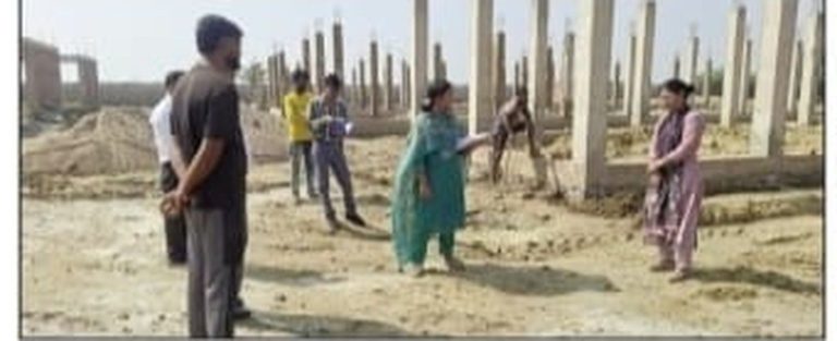 मुख्य विकास अधिकारी ने निर्माणाधीन गौ-संरक्षण केंद्रों का किया औचक निरीक्षण।