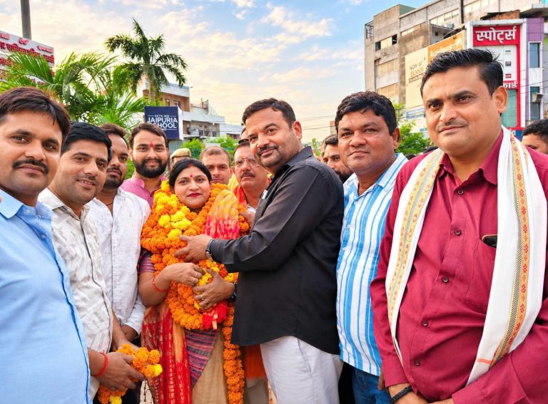 भाजपा के नवनियुक्त महिला मोर्चा प्रदेश मंत्री रोली सिंह का प्रथम बस्ती आगमन पर हुआ ऐतिहासिक व भव्य स्वागत।