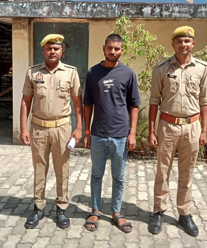 थाना लालगंज पुलिस द्वारा नाबालिग को बहला-फुसला के भगाने के अभियोग से सम्बन्धित अभियुक्त गिरफ्तार।