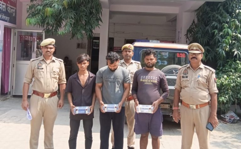 विन्ध्याचल में दर्शनार्थियों का मोबाइल चोरी करने वाले तीन गिरफ्तार