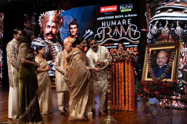 वृंदावन में ‘हमारे राम’ का भव्य मंचन, सुरेश चंद्र अग्रवाल की 75वीं जयंती पर भावपूर्ण आयोजन।