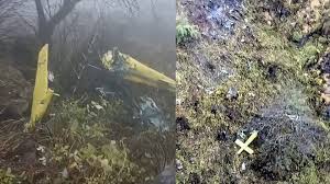 उत्तराखंड के जोशीमठ में हेलीकॉप्टर हादसा, पायलट समेत 6 लोग थे मौजूद।